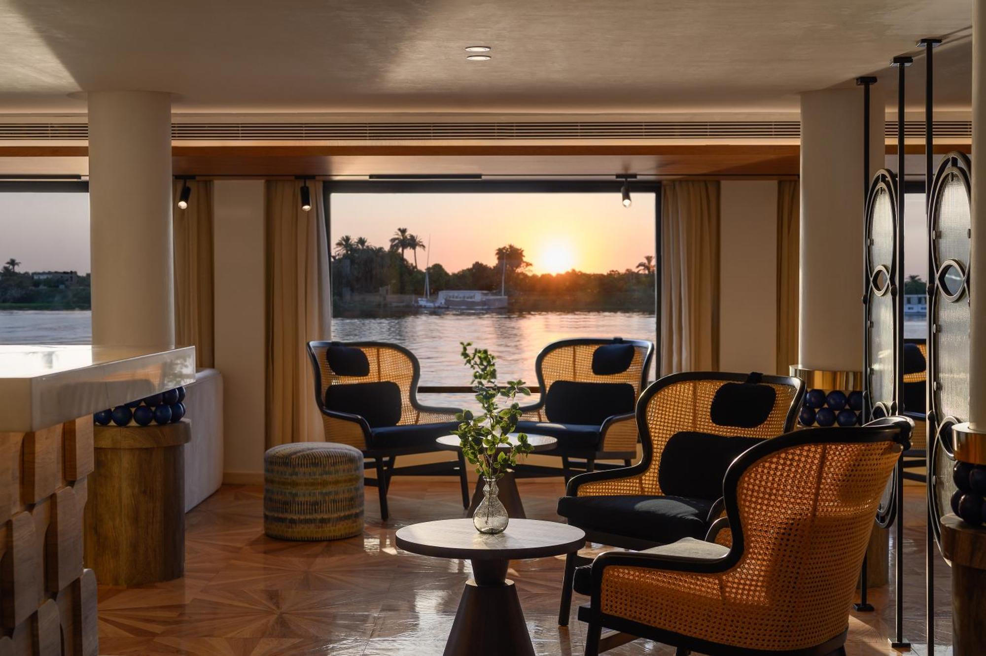 Soleil Nile Cruise - Every Monday From Luxor For 4 & 7 Nights, And Every Friday From Aswan For 3 & 7 Nights Eksteriør bilde