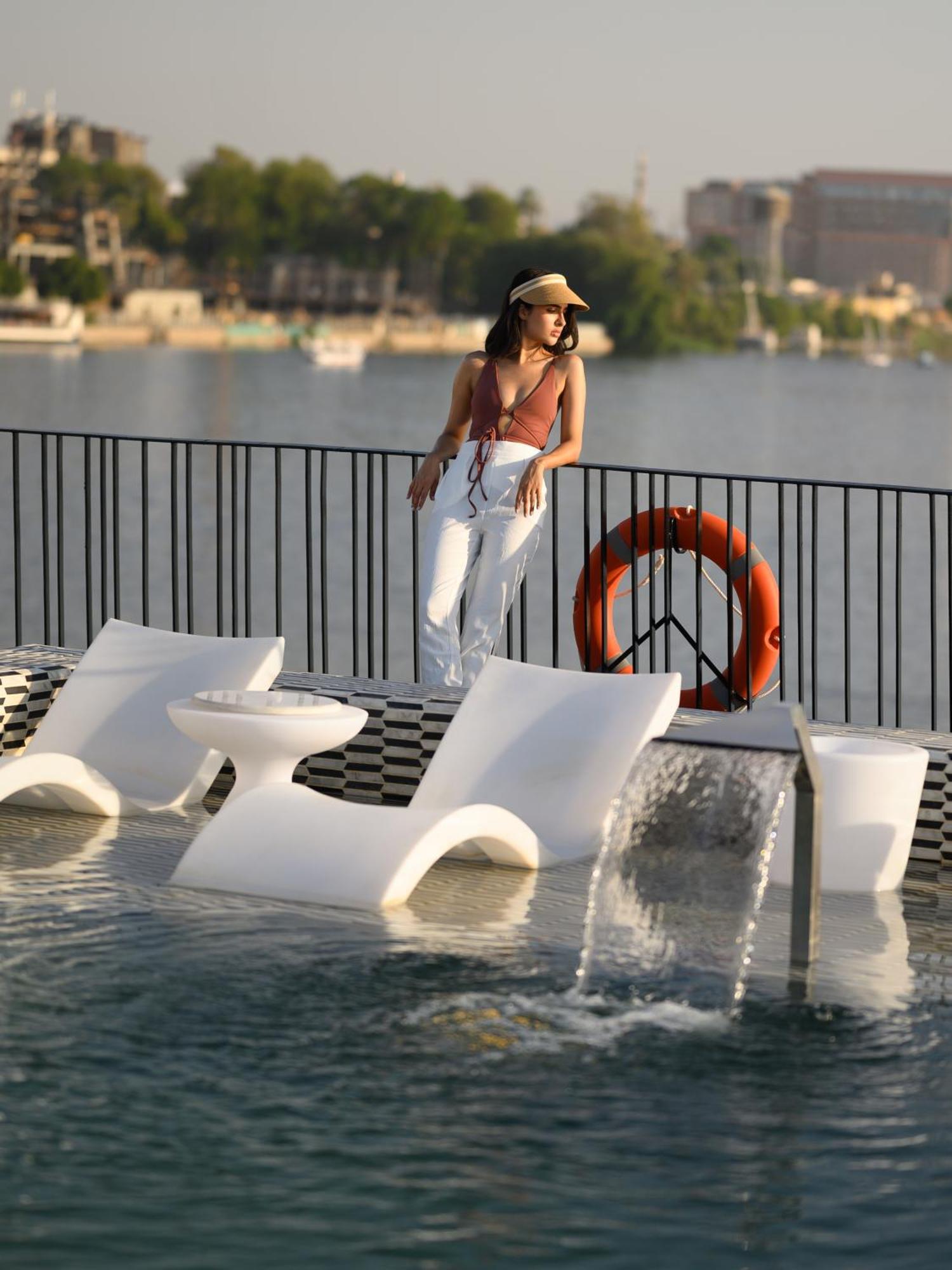 Soleil Nile Cruise - Every Monday From Luxor For 4 & 7 Nights, And Every Friday From Aswan For 3 & 7 Nights Eksteriør bilde