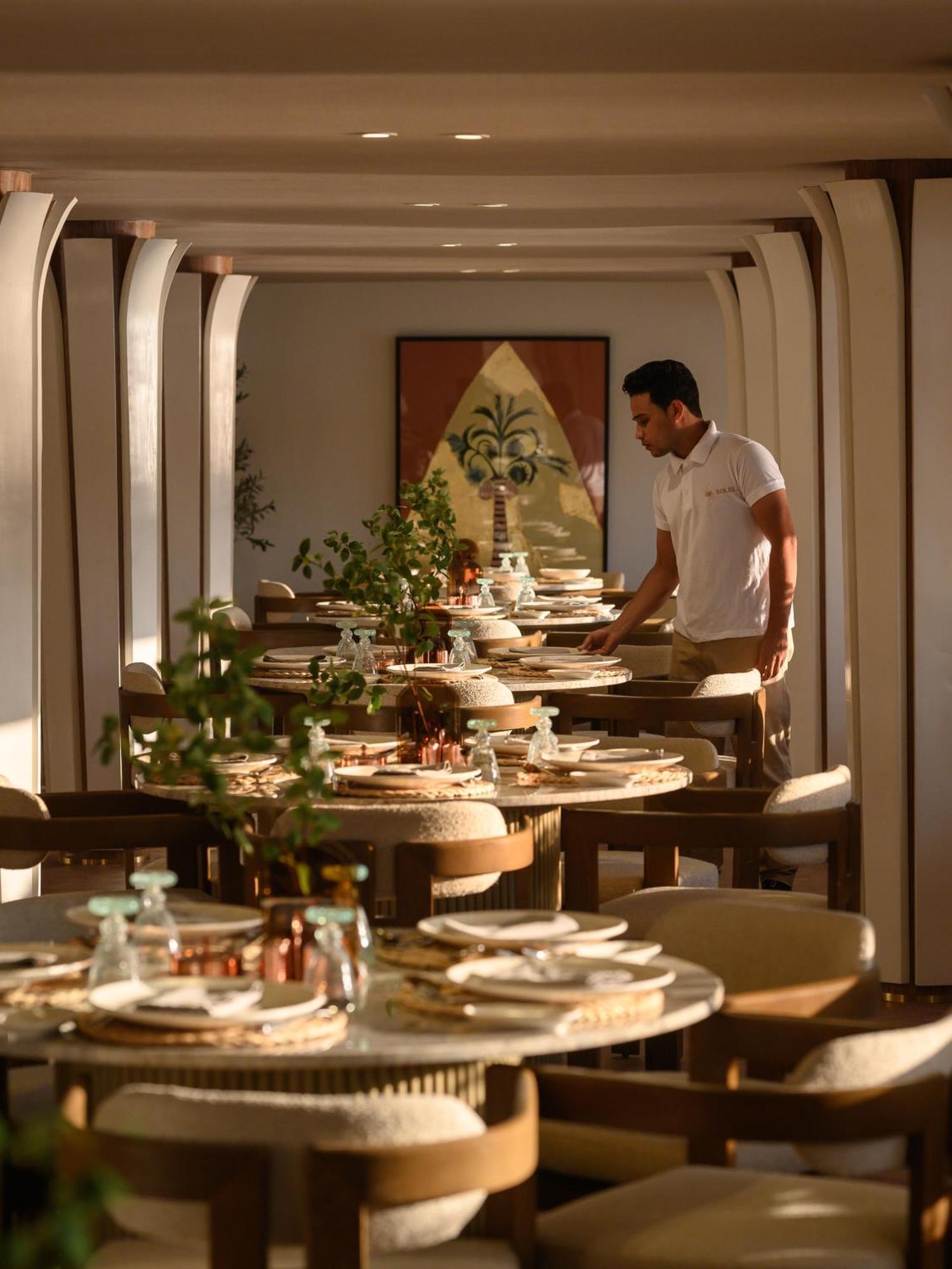 Soleil Nile Cruise - Every Monday From Luxor For 4 & 7 Nights, And Every Friday From Aswan For 3 & 7 Nights Eksteriør bilde